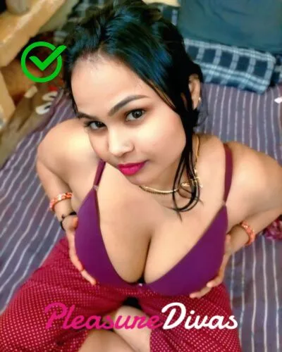 Nancy Housewife Escorts Karol Bagh Escorts